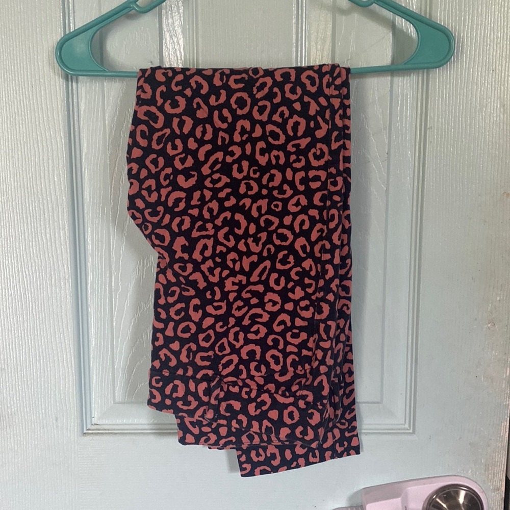 Old Navy Pixie Ankle Pants -Animal Print
